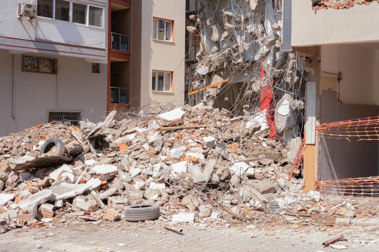 Pile of debris and rubble after demolition in an urban area in İzmir, Türkiye.